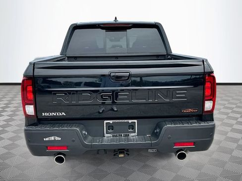Used 2025 Honda Ridgeline TrailSport image 6