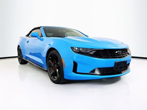 Used 2023 Chevrolet Camaro LT RWD image 14