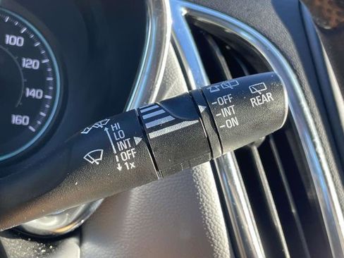 Used 2024 Chevrolet Equinox LS w/ LS Convenience Package image 23