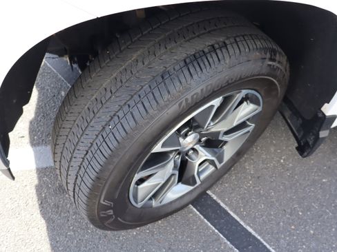 Certified 2025 Chevrolet Silverado 1500 LT image 39