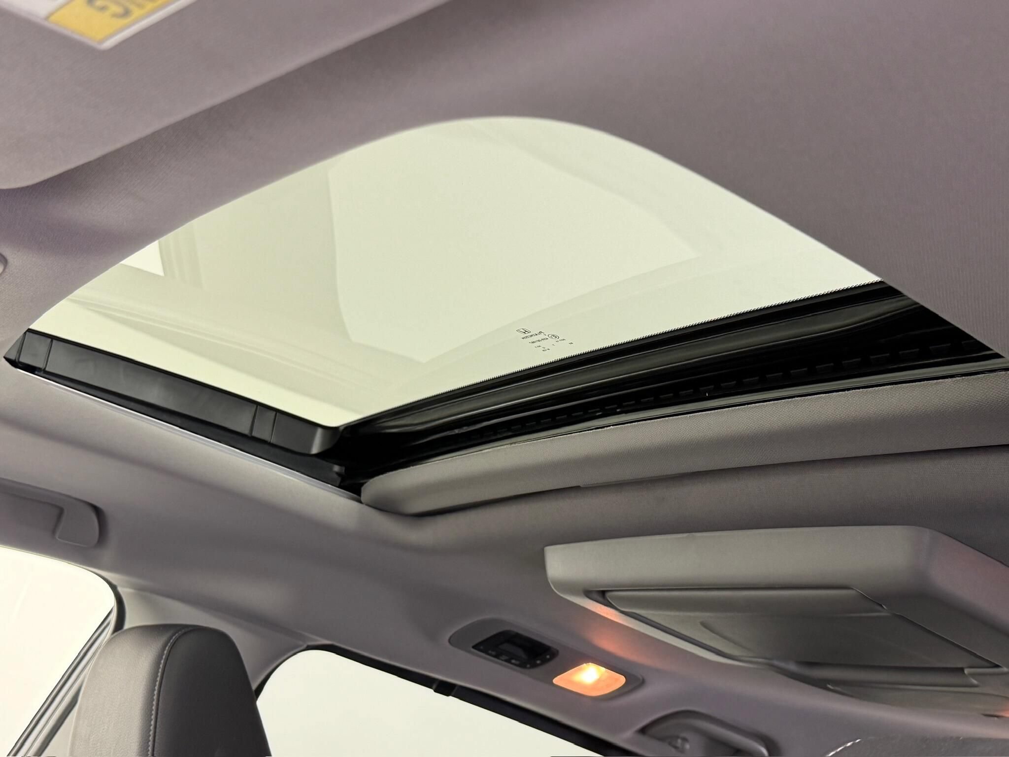 Used 2021 Honda Odyssey Touring image 28