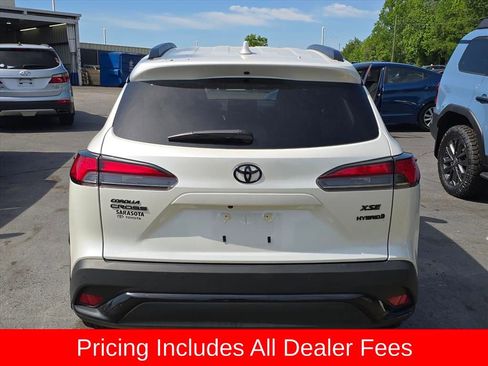 Used 2023 Toyota Corolla Cross AWD Hybrid w/ Convenience Package image 8