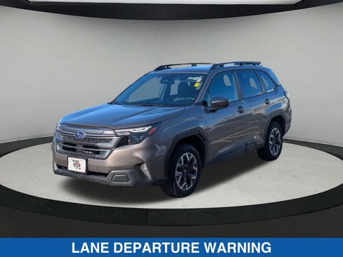 Certified 2025 Subaru Forester Premium image 8