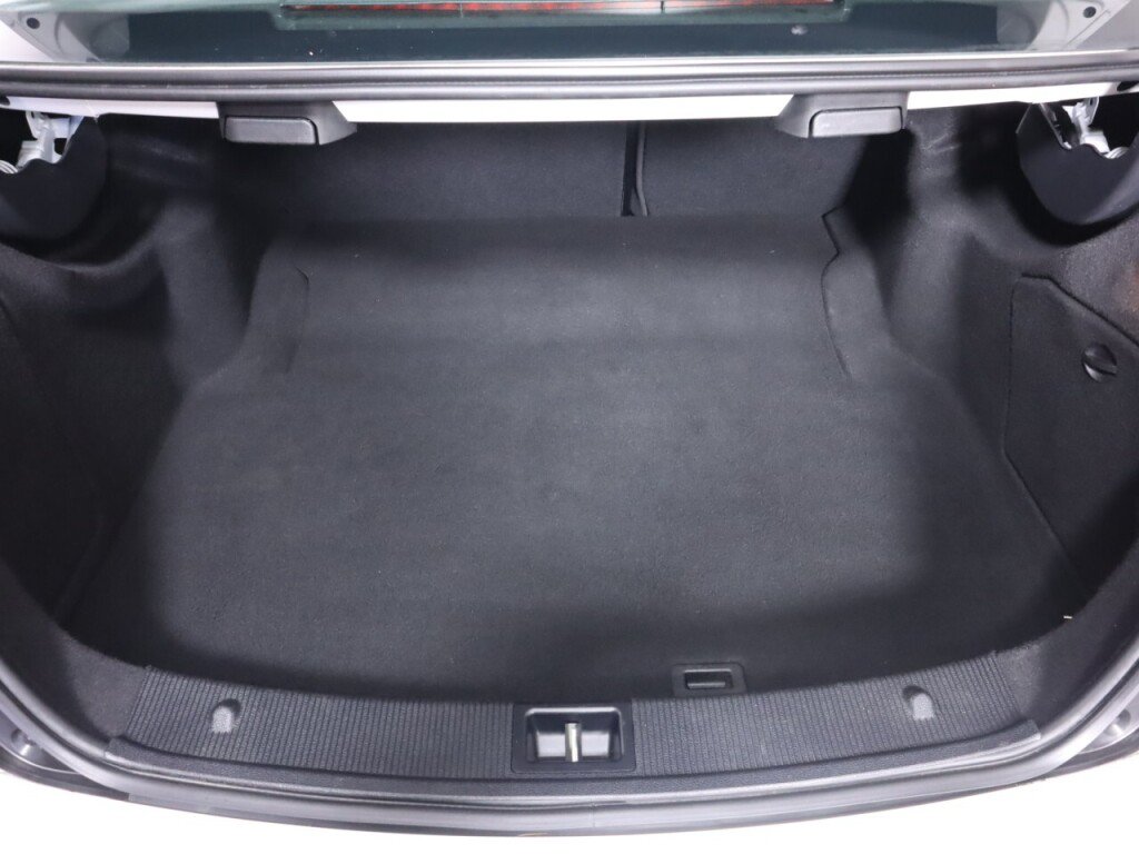 Used 2014 Mercedes-Benz C 300 4MATIC Sedan image 31