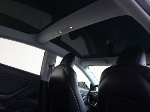 Used 2018 Tesla Model 3 Long Range RWD image 26