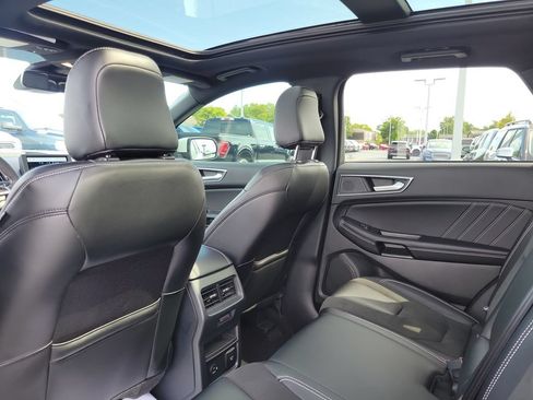 Certified 2022 Ford Edge ST w/ Equipment Group 401A AWD/4WD image 16