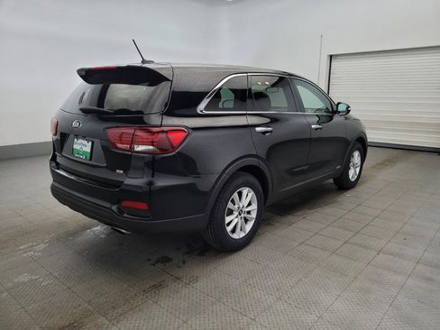Used 2020 Kia Sorento LX image 9