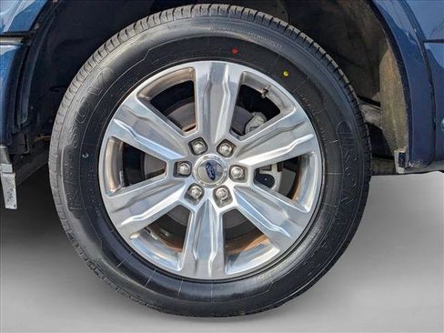 Certified 2018 Ford F150 Platinum w/ Equipment Group 701A Luxury image 22