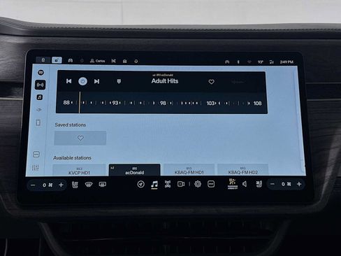 Used 2023 Rivian R1S Adventure AWD/4WD image 15