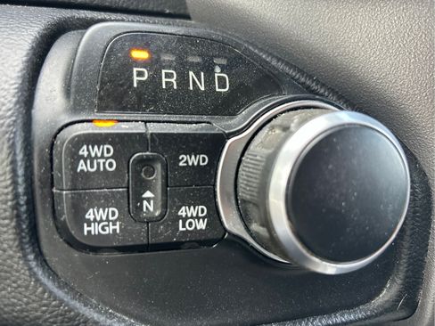 Used 2020 RAM 1500 Big Horn AWD/4WD image 17