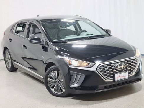 Used 2020 Hyundai Ioniq SE image 6