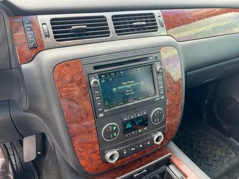 Used 2007 Chevrolet Tahoe LTZ w/ LTZ Preferred Equipment Group AWD/4WD image 22