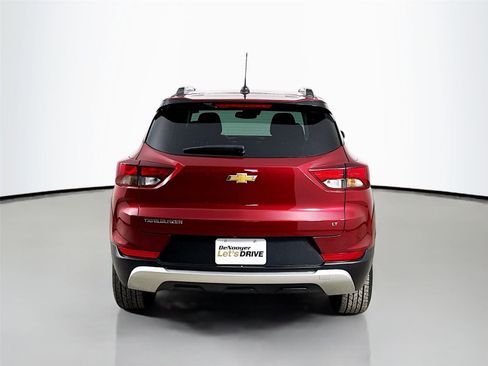 Used 2023 Chevrolet TrailBlazer LT w/ Convenience Package FWD image 8