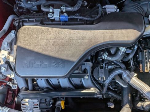 Used 2022 Nissan Rogue Sport SL FWD image 12