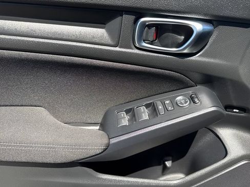 Used 2025 Honda Civic Sport image 9