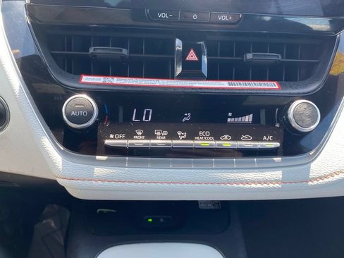 Used 2025 Toyota Corolla FX w/ Convenience Package FWD image 24