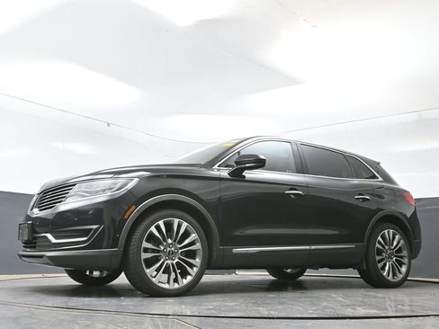 Used 2016 Lincoln MKX Reserve w/ Luxury Package AWD/4WD image 25