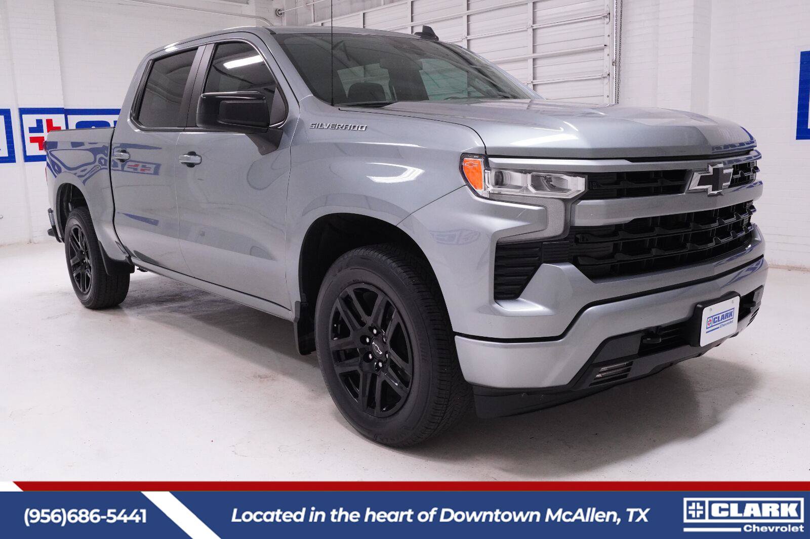 Used 2023 Chevrolet Silverado 1500 RST RWD image 4
