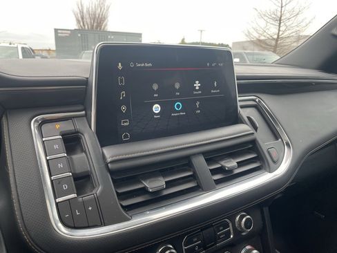 Used 2024 GMC Yukon XL AT4 w/ AT4 Premium Package image 16