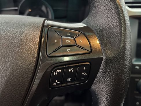 Used 2017 Ford Explorer XLT w/ Equipment Group 202A image 26