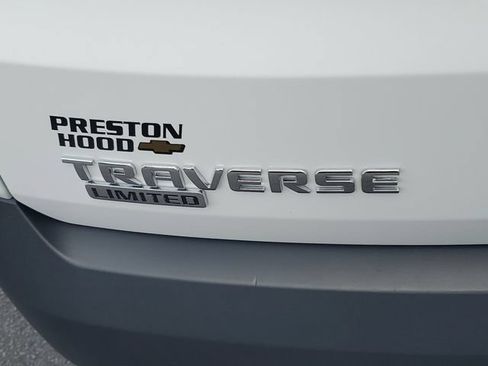 Certified 2024 Chevrolet Traverse LT FWD image 10