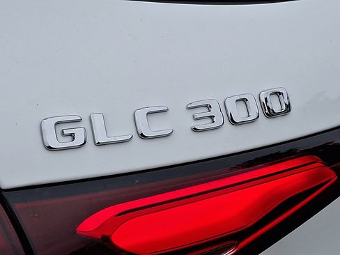 New 2025 Mercedes-Benz GLC 300 4MATIC image 23