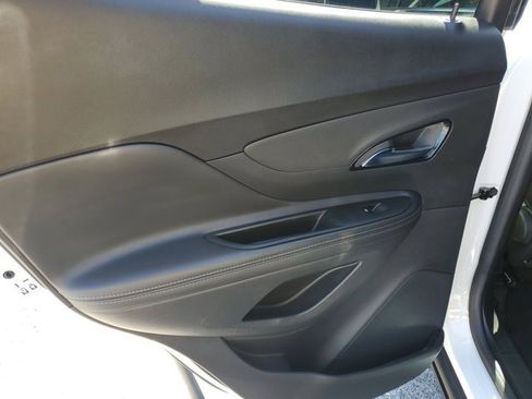 Used 2022 Buick Encore Preferred w/ Safety Package image 16