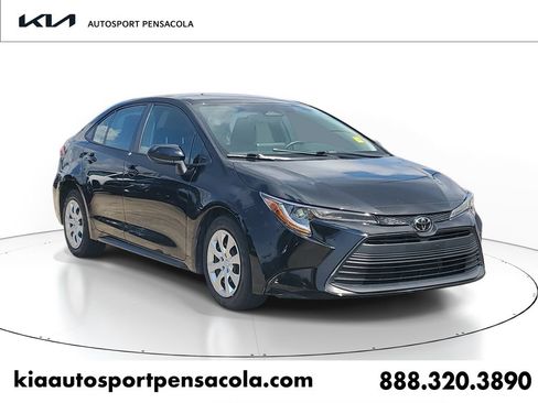 Used 2024 Toyota Corolla LE FWD image 1
