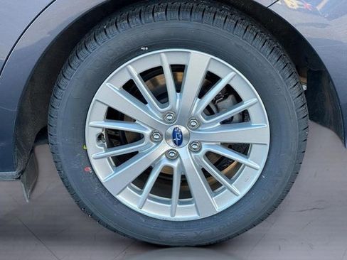 Used 2017 Subaru Impreza 2.0i Premium image 7
