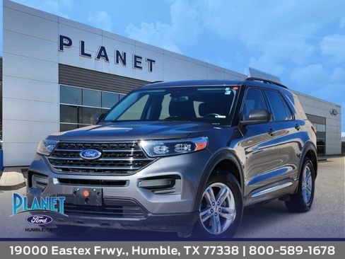 Used 2021 Ford Explorer XLT image 1