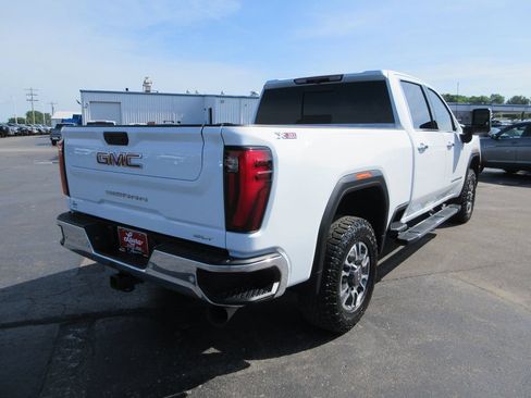 Certified 2024 GMC Sierra 2500 SLT w/ SLT Convenience Package AWD/4WD image 6