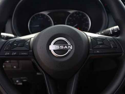 New 2025 Nissan Kicks Play S image 25