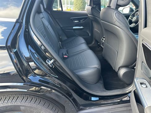 Certified 2025 Mercedes-Benz GLC 300 image 17