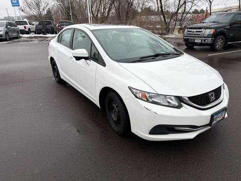 Used 2015 Honda Civic EX image 3