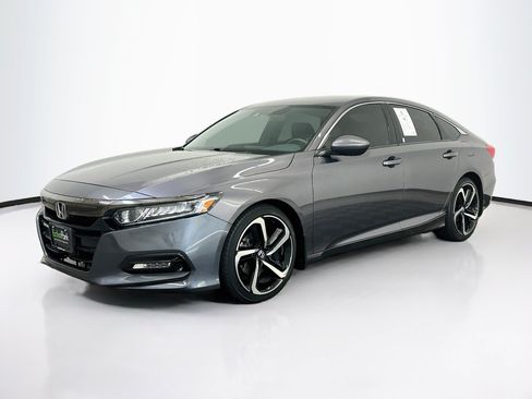 Used 2018 Honda Accord Sport image 3