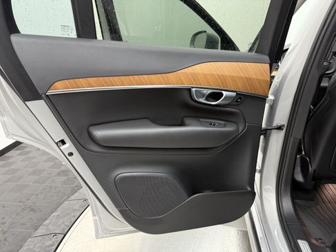 Certified 2024 Volvo XC90 B6 Plus w/ Protection Package Premier AWD/4WD image 23