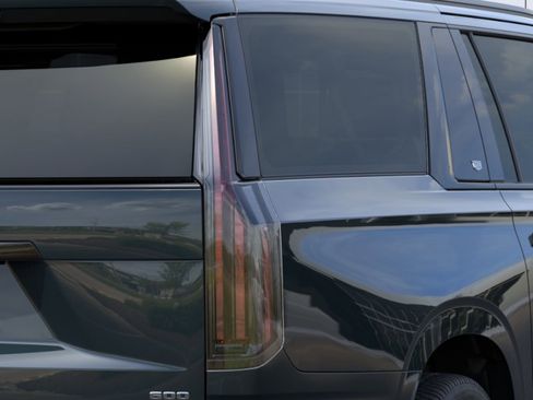 New 2026 Cadillac Escalade ESV Sport AWD/4WD image 8