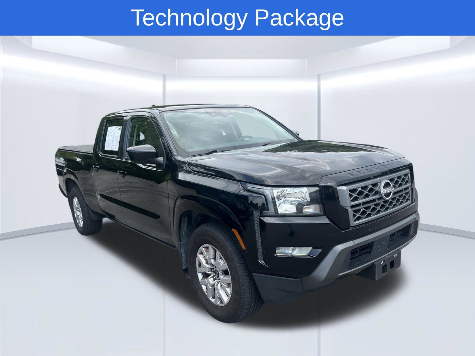 Used 2023 Nissan Frontier SV w/ Technology Package RWD image 3