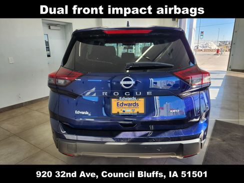 Used 2025 Nissan Rogue SV image 7