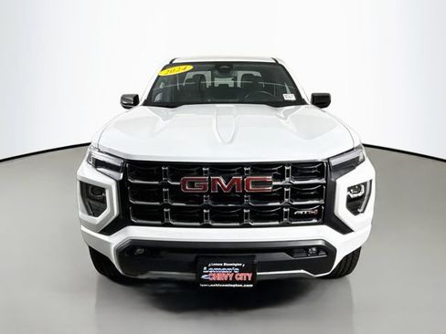 Used 2024 GMC Canyon AT4 AWD/4WD image 2