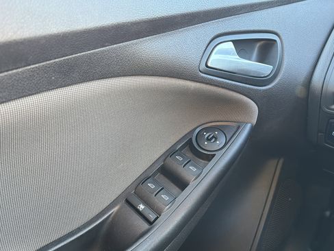 Used 2014 Ford Focus SE image 23