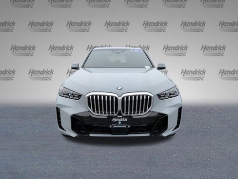 Used 2025 BMW X5 xDrive40i image 5
