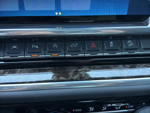 New 2025 Chevrolet Silverado 1500 RST w/ Convenience Package II AWD/4WD image 34