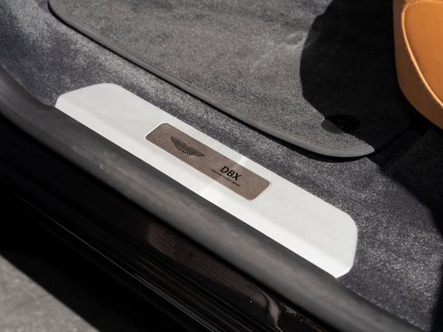 Used 2025 Aston Martin DBX 707 AWD/4WD image 18