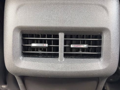 Used 2021 GMC Terrain SLE w/ Driver Convenience Package AWD/4WD image 22