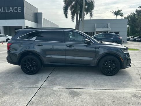 Certified 2021 Kia Sorento SX FWD image 5