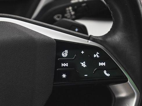 Used 2022 Audi Q4 e-tron Premium Plus w/ Premium Plus image 23