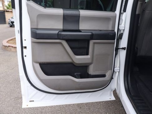 Used 2019 Ford F250 XL w/ STX Appearance Package image 41