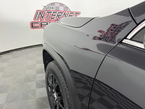 Used 2023 GMC Acadia SLE w/ Driver Convenience Package AWD/4WD image 23