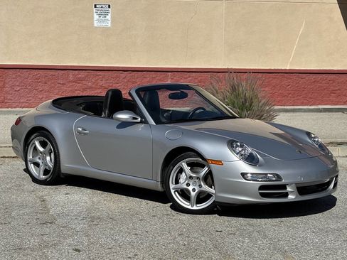 Used 2007 Porsche 911 Carrera 2dr Convertible image 1